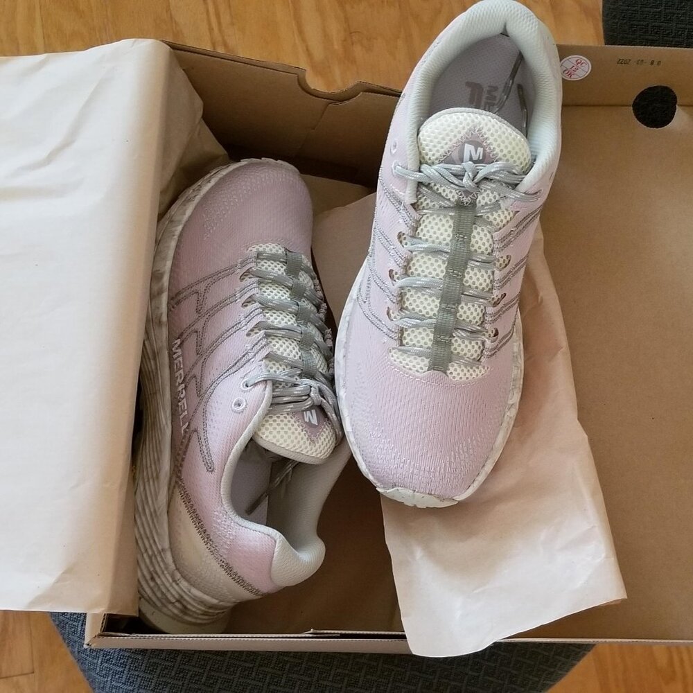 Merrell Trail Running Shoes Moab Flight womans 9 NIB Awesome Quality Vegan shoes